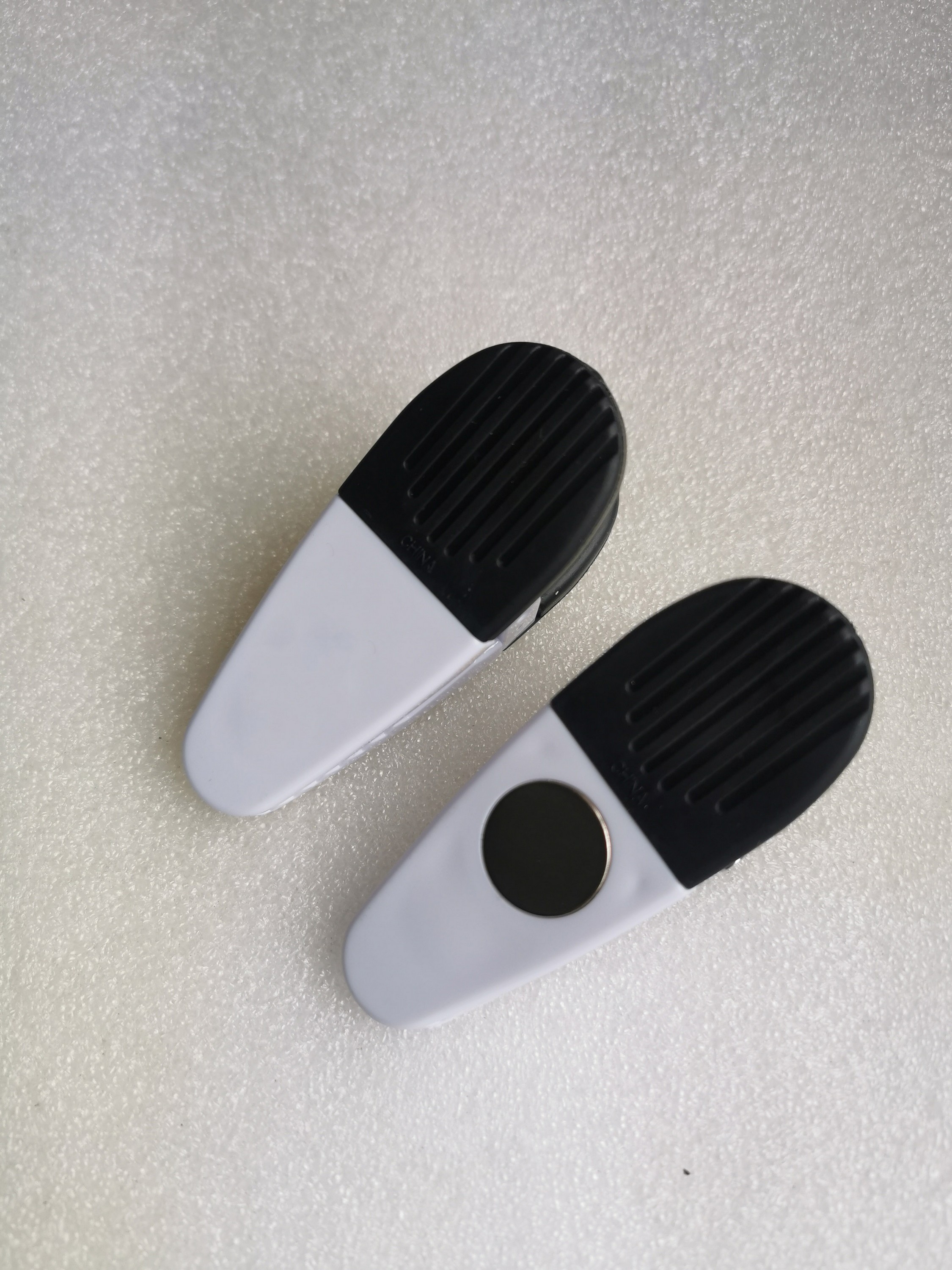 Custom Alligator Clip view 2